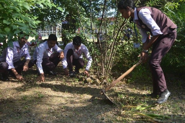 Swachhta Abhiyan at BSSS College, Bhopal (04 October 2017)