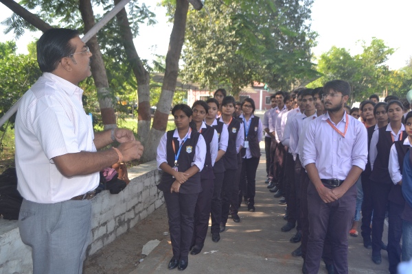 Swachhta Abhiyan at BSSS College, Bhopal (04 October 2017)